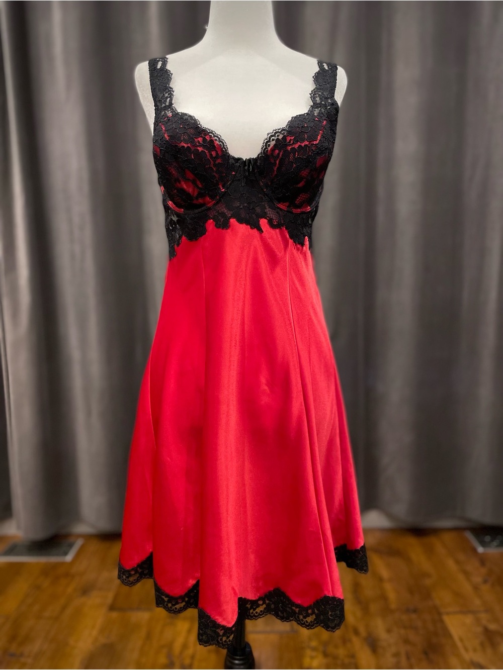 Vintage Victoria’s Secret babydoll nightie